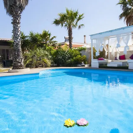 Cotriero Villa *